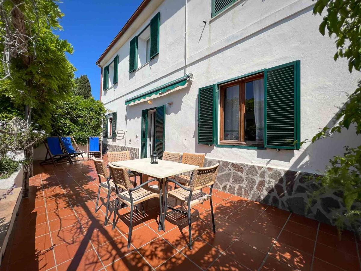 Azienda Agricola Sapereta Porto Azzurro Exteriér fotografie