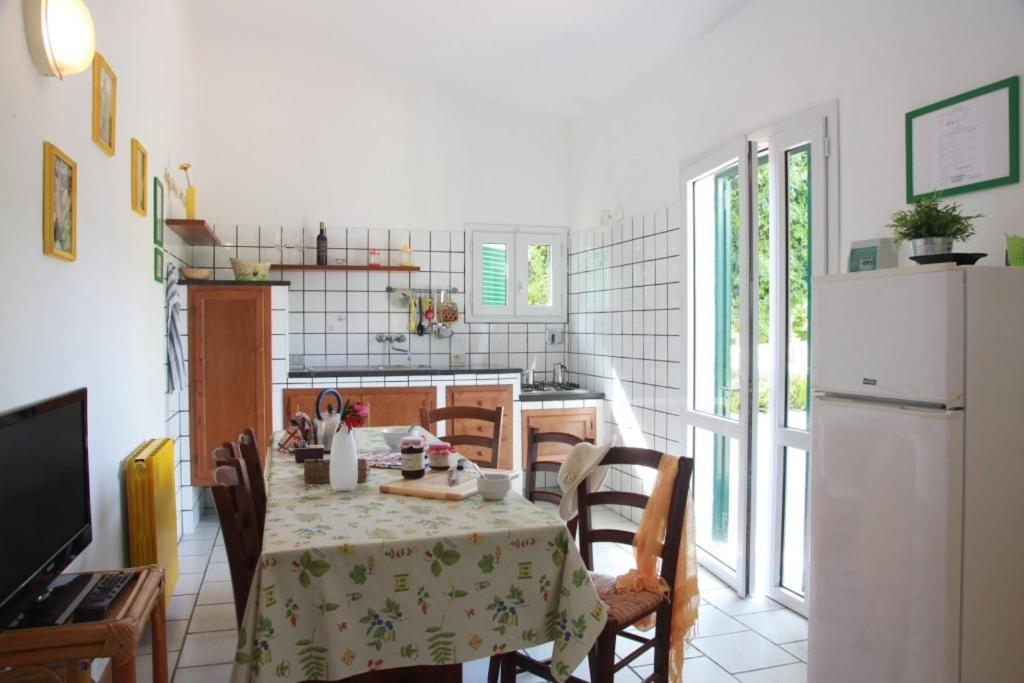 Azienda Agricola Sapereta Porto Azzurro Exteriér fotografie