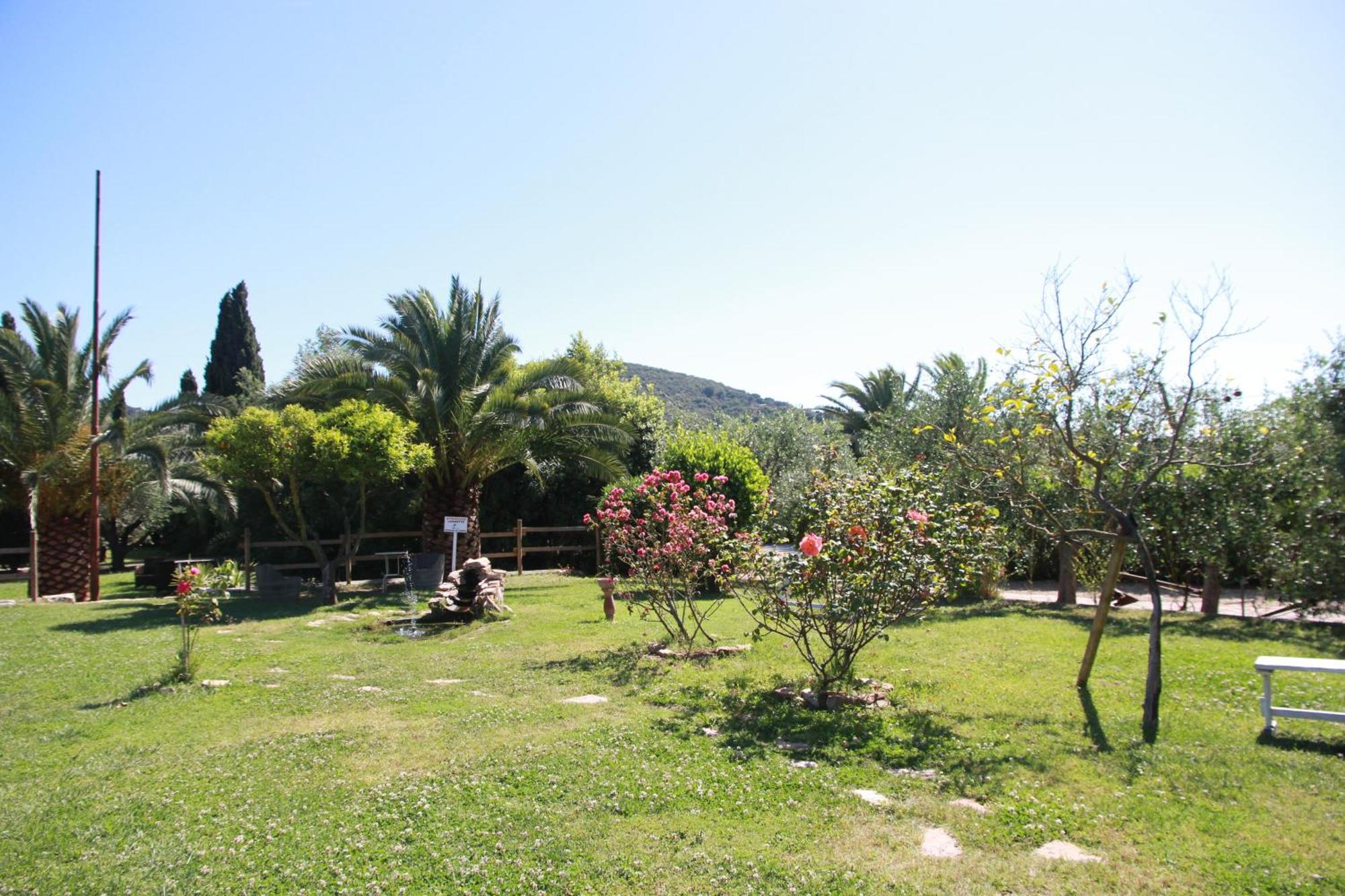 Azienda Agricola Sapereta Porto Azzurro Exteriér fotografie