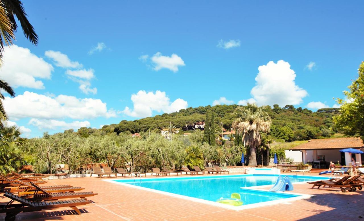 Azienda Agricola Sapereta Porto Azzurro Exteriér fotografie